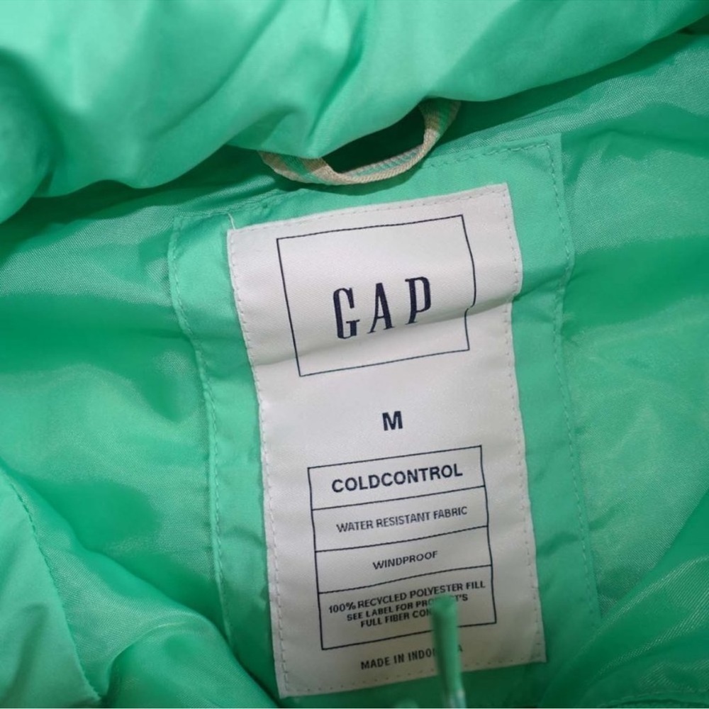 Gap Women's Cold Control Windproof Sleeveless Puf… - image 4